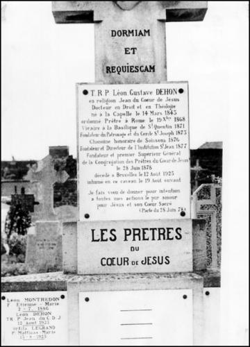 Hrob na cintoríne v St. Quentin
